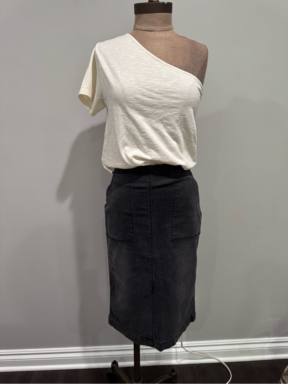 NWT A Loves A Black Denim Pencil Skirt S